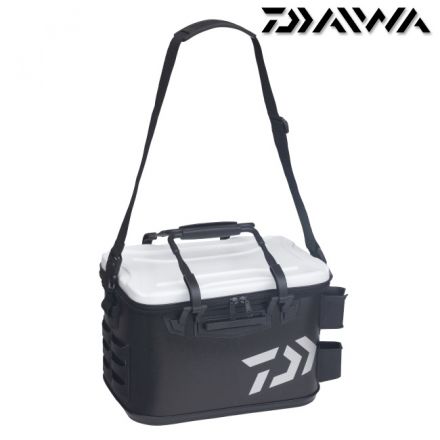 чанта Daiwa AT Tackle Bag D (A)